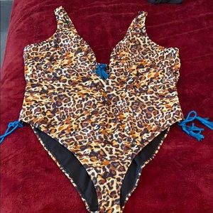 Ashley Graham -Swimsuit 4 All - cheetah swim suit